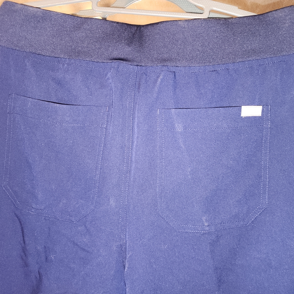 FIGS Navy High Waisted Yoga Pants - Picture 6 of 7